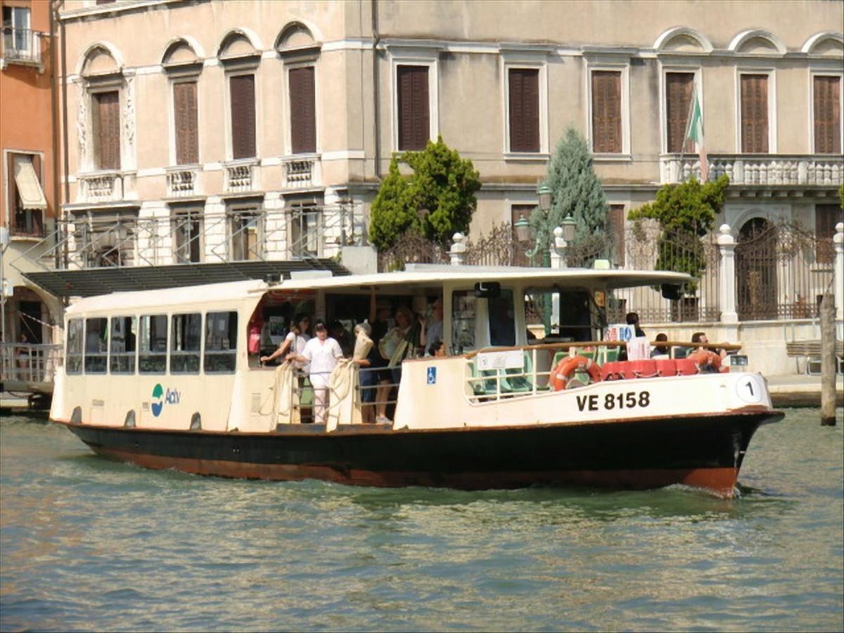 Canal Tron Venedig Eksteriør billede